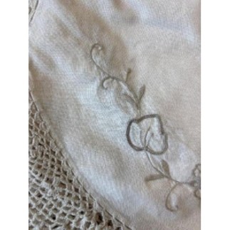 Nappe broderie et crochet 