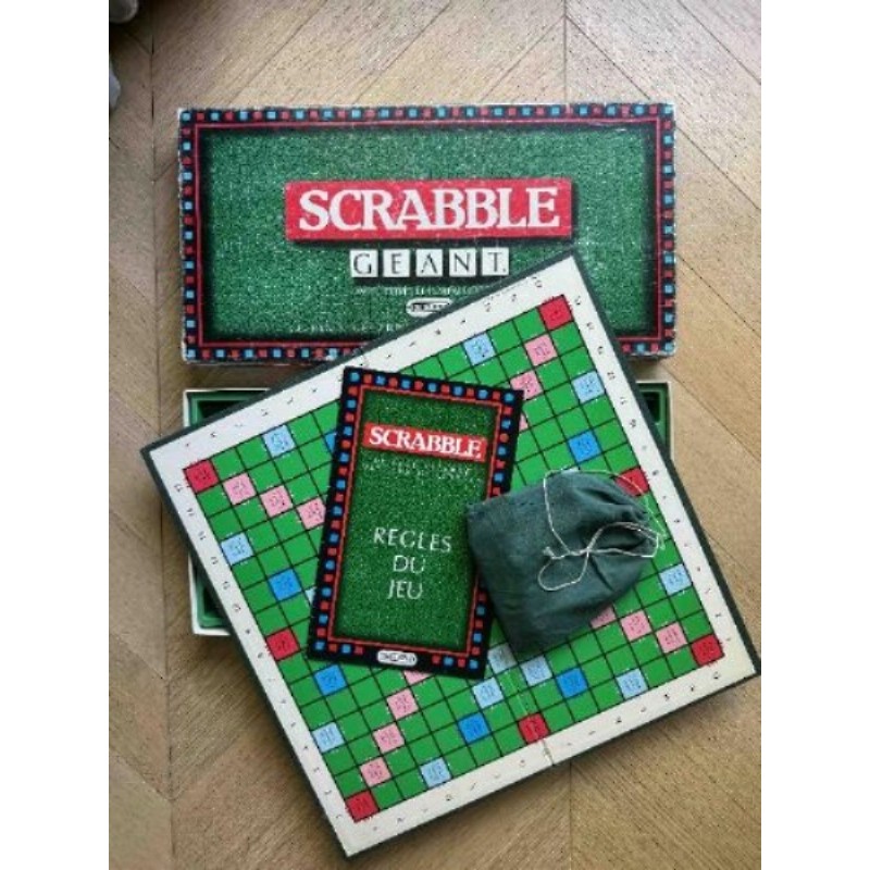 JEU DE SOCIÉTÉ - SCRABBLE GEANT - COMPLET