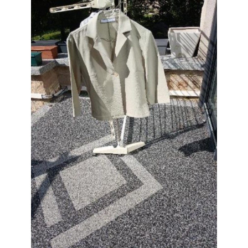 Veste manches 3/4 vert amande marque Chantal Rosner taille 1