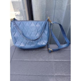 Sac à main bleu marque...