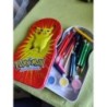 Boite pokemon avec crayon et peinture