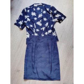 Ensemble veste jupe...