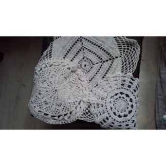 Lot Napperons au  crochet 