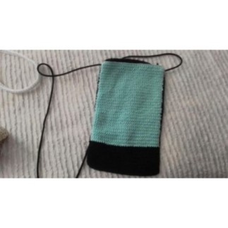 Pochette noire turquoise au...