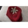 Bonnet rouge au crochet fait main 
