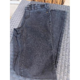 Pantalon noir.   Jennyfer....
