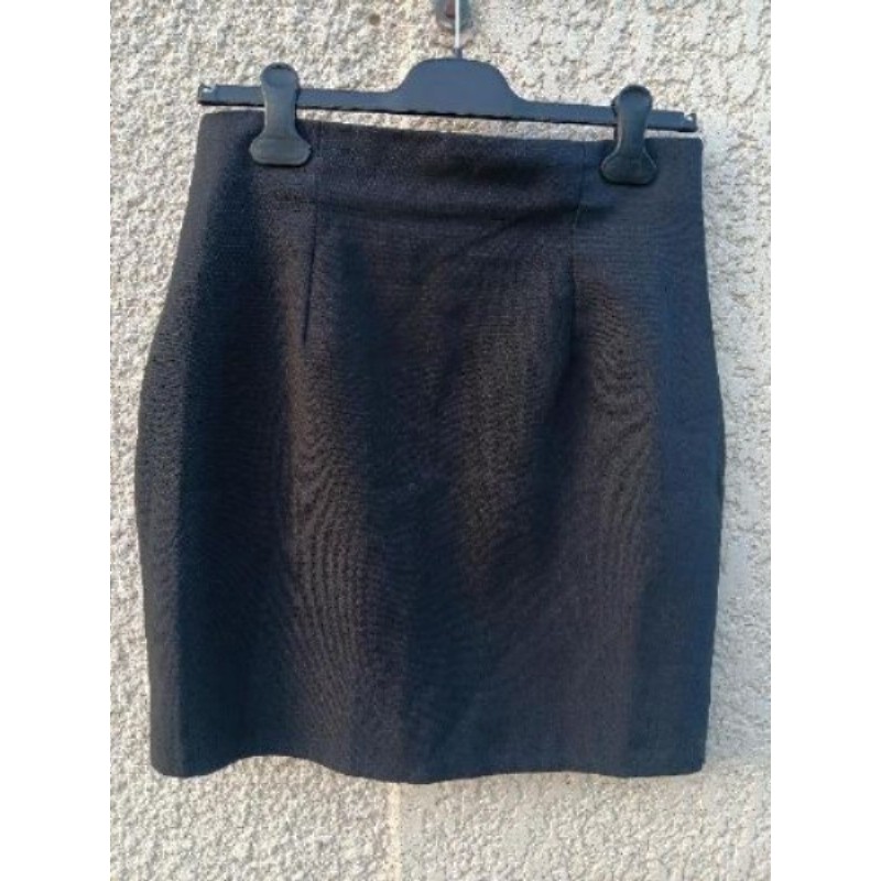 Jupe noire.          Fiorella Diverdi .           Taille 40