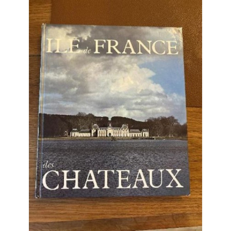 Livre chateaux Idf