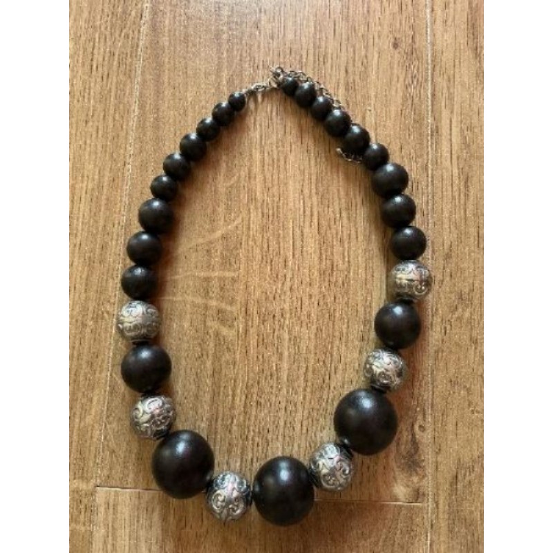  Collier boules noires/argentées