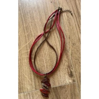 Collier bordeaux/marron