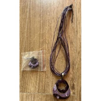 Parure violette