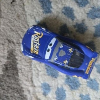 Voiture cars ruste eze bleue