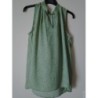 Top vert à fleurs T. XL