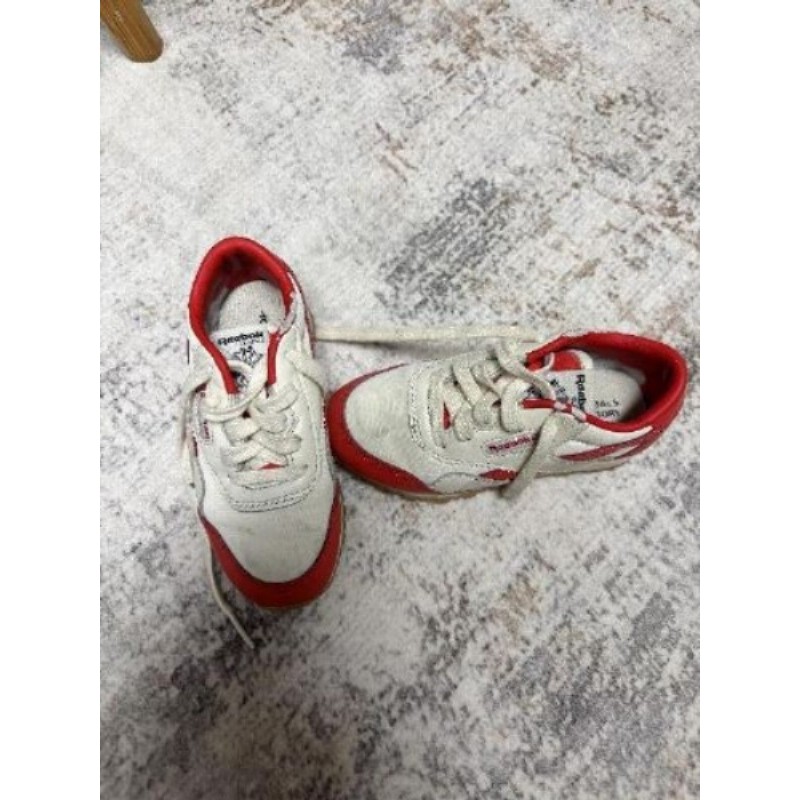 Basket beiges et rouges Reebok - taille 26 - bon état 