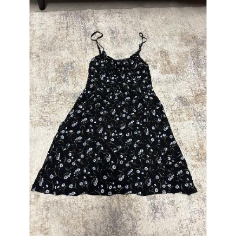 Jupe courte noire fleurie H&M - taille 38