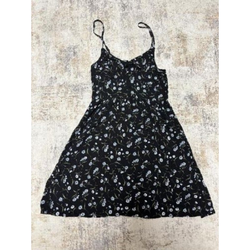 Jupe courte noire fleurie H&M - taille 38