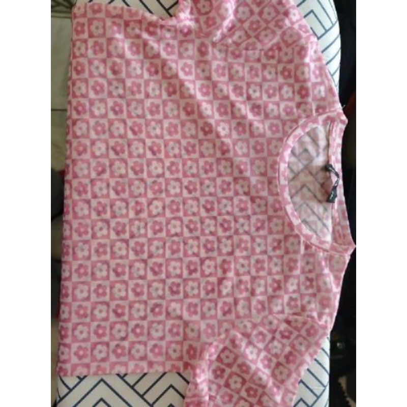 T-shirt filet fleurs roses T.13/14 ans