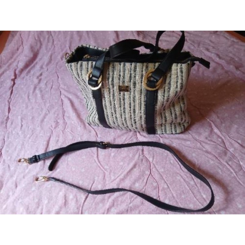 Sac PARFOIS tissus beige et noir  avec sangle épaule et compartiments