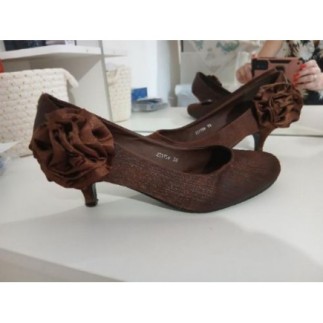 Chaussures taille 38 tissus...