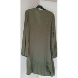 Robe coton vert amande  déco  blanc . NEUVE JAMAIS  PORTÉE he T L