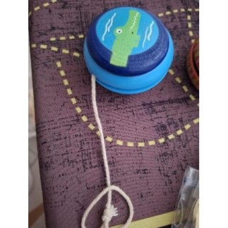 yoyo en bois bleu