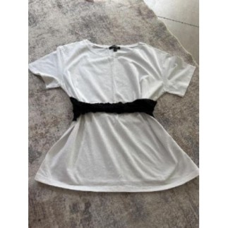 Tee-shirt blanc avec...