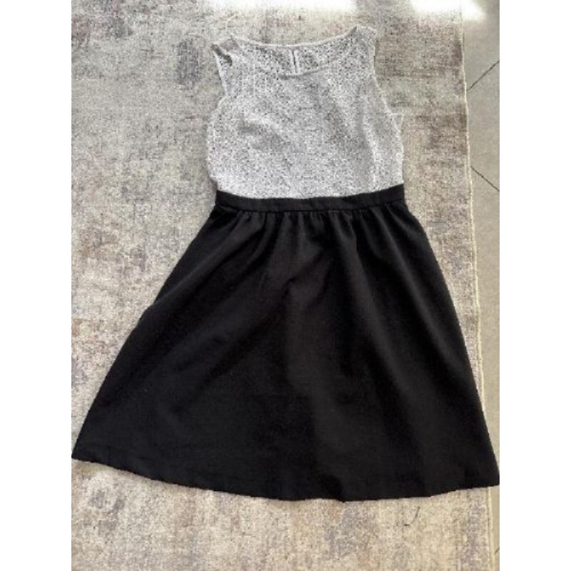 Robe longue noire avec dentelle blanche Naf Naf - taille 38
