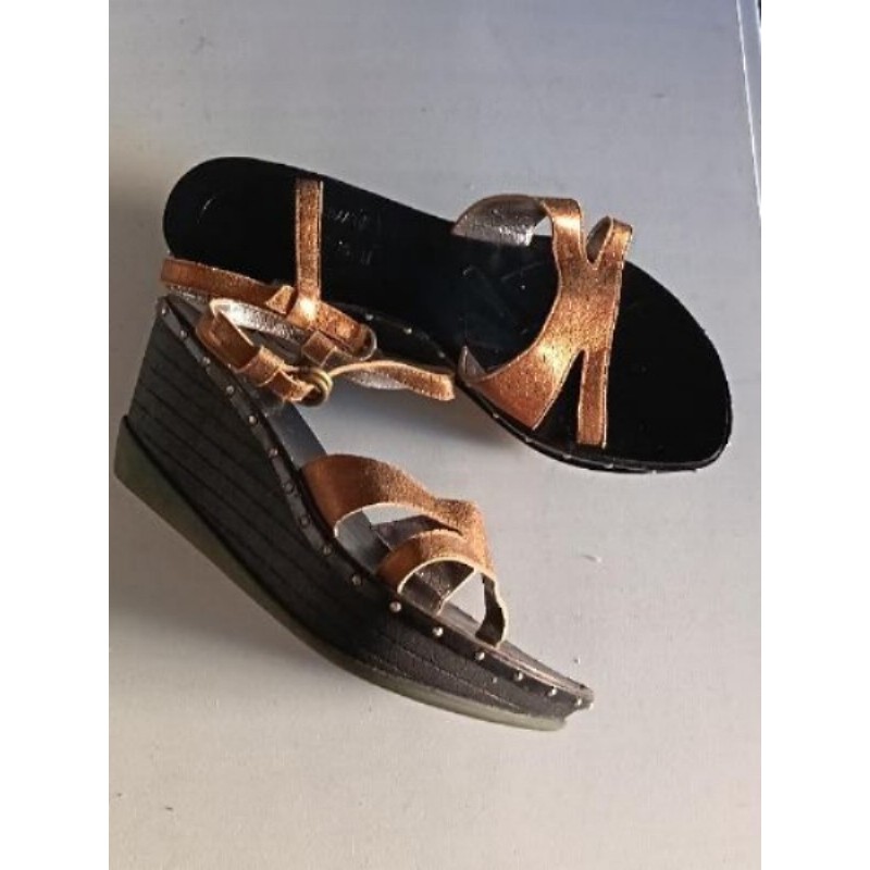 SANDALES VIC MATIÉ CUIR MARRON DORÉ TAILLE 37