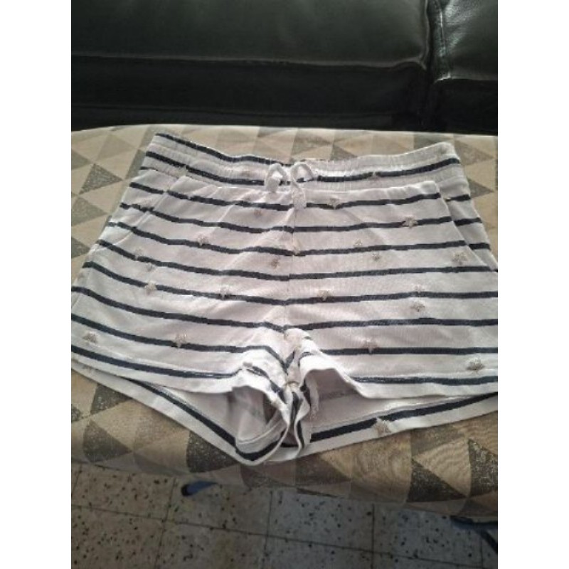 SHORT 4 ANS