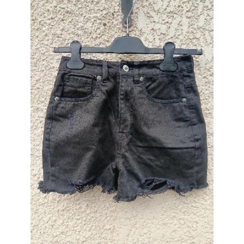 Short noir Buffalo taille XXS ou 32