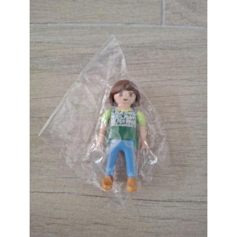 Personnage playmobil haut vert pantalon bleu