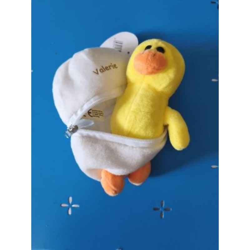 Canard en peluche avec son oeuf 