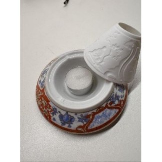 BOUGEOIRS EN PORCELAINE