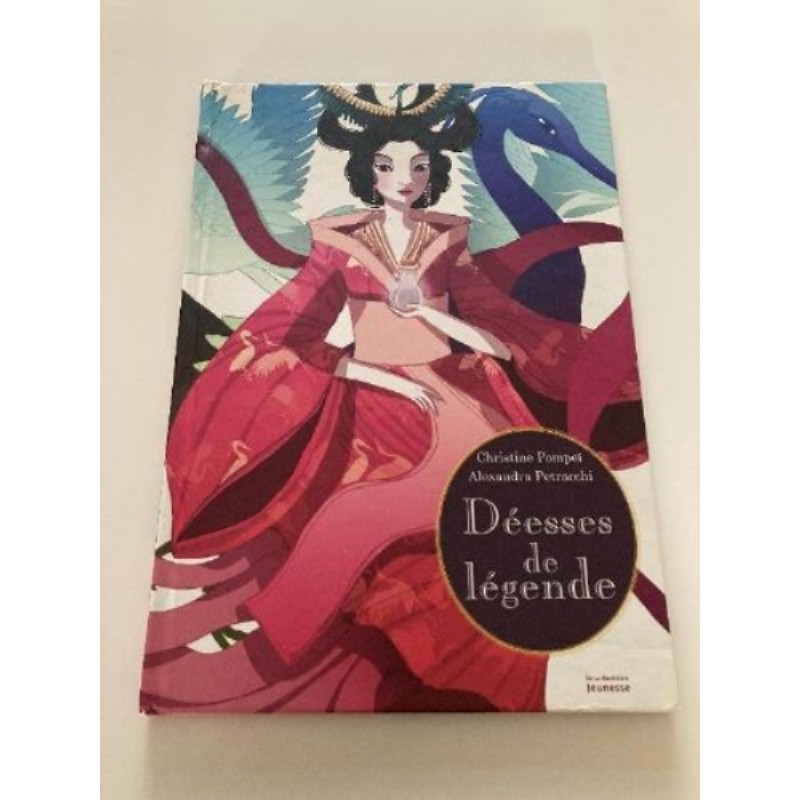 Livre Déesses de légende (coin abîmé)