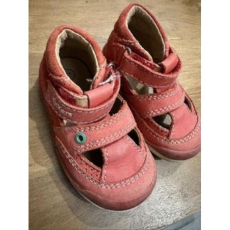 Sandales Kickers rouge...