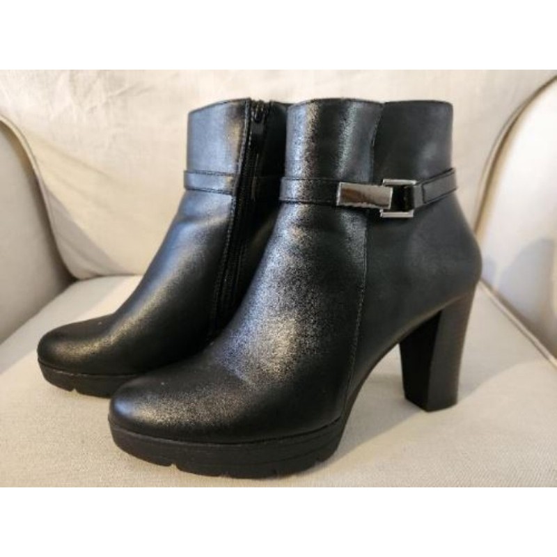 Bottines noires Taille 39 NEUVES