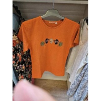 Tee-shirt orange avec...