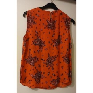 Tee-shirt  PRIMARK framboise avec bouquets de fleurs  T. 40