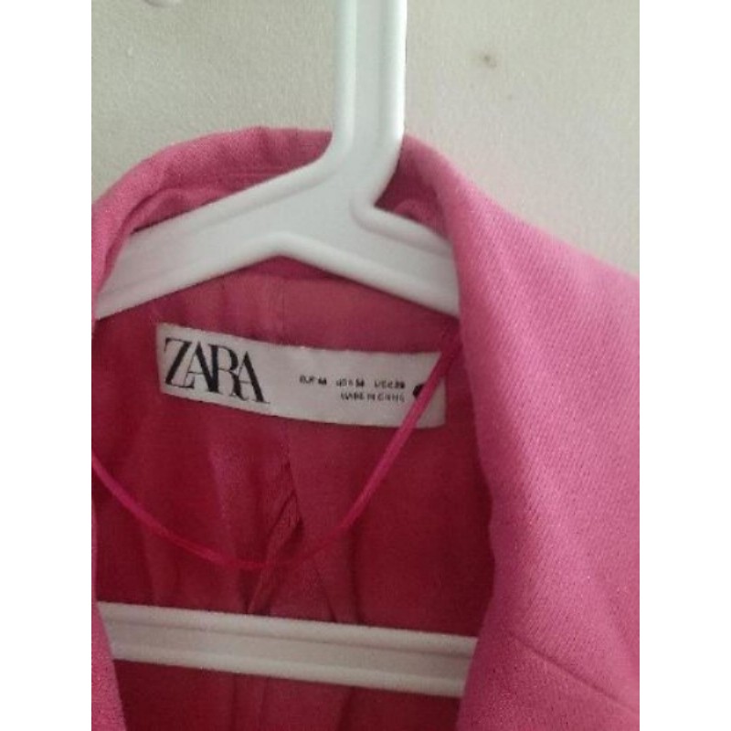 Taille M. Blazer rose Zara