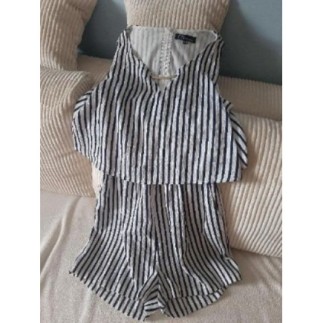 Taille S/M. Combi-short. 
