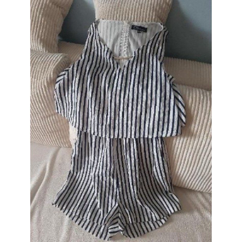 Taille S/M. Combi-short. 