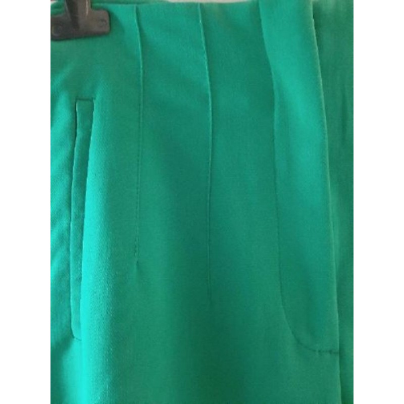 Taille M. Pantalon fuseau vert. Zara.