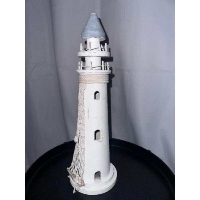 Phare en bois 