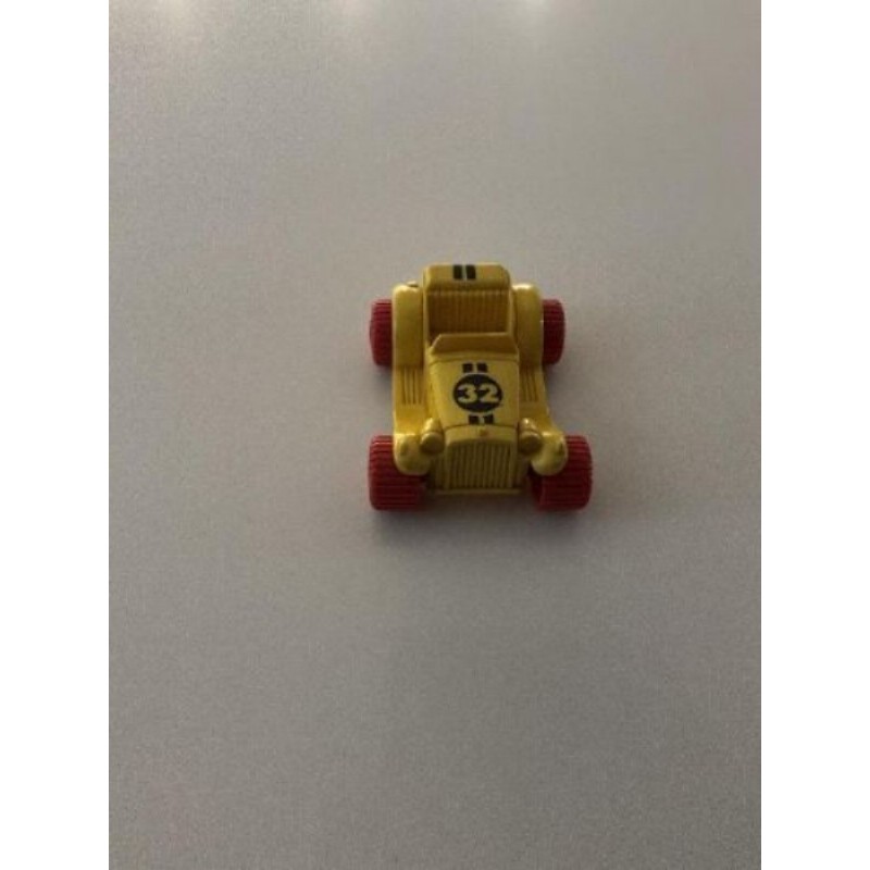 Voiture jaune