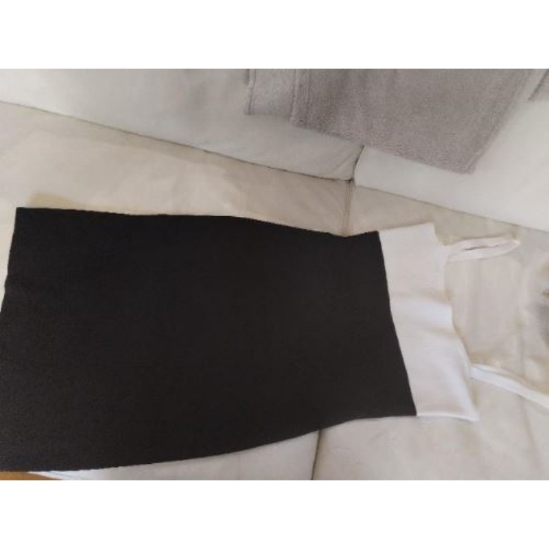 Robe maison 123 36/38 extensible blanche et noire 