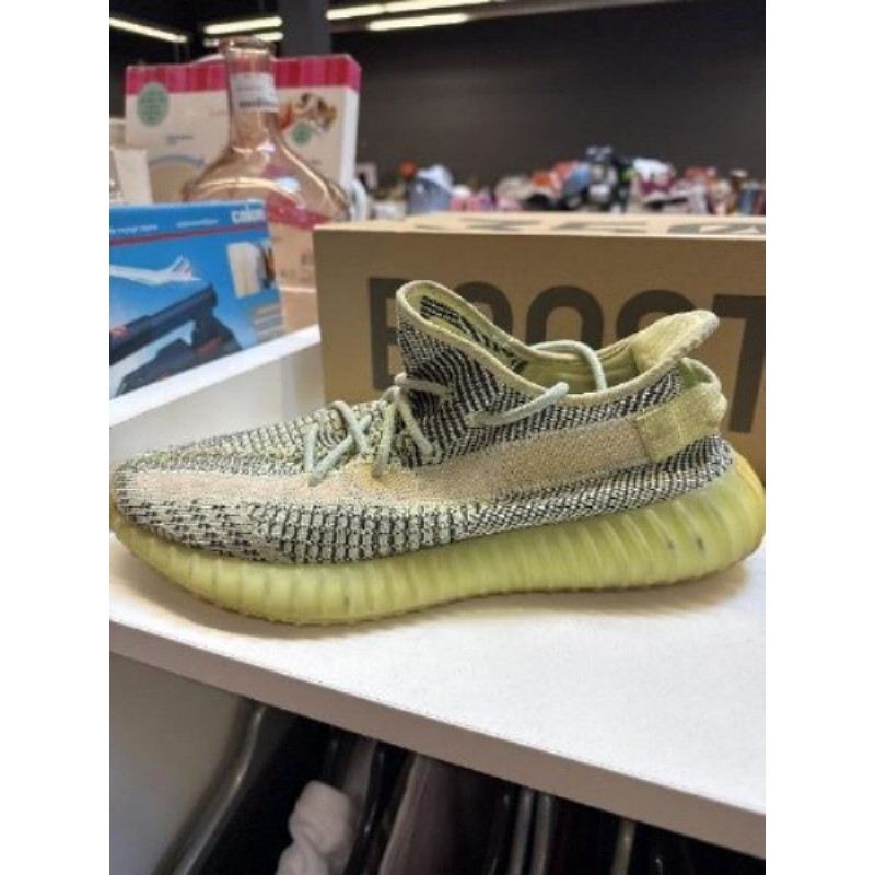 Basket Boost Yeezy taille 46 