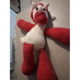 Peluche en crochet, dinosaure 