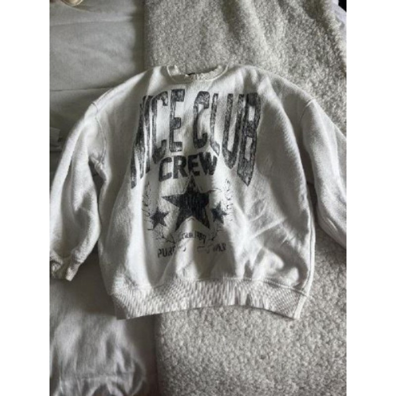 Pull bershka blanc et gris taille 10/12 ans 
