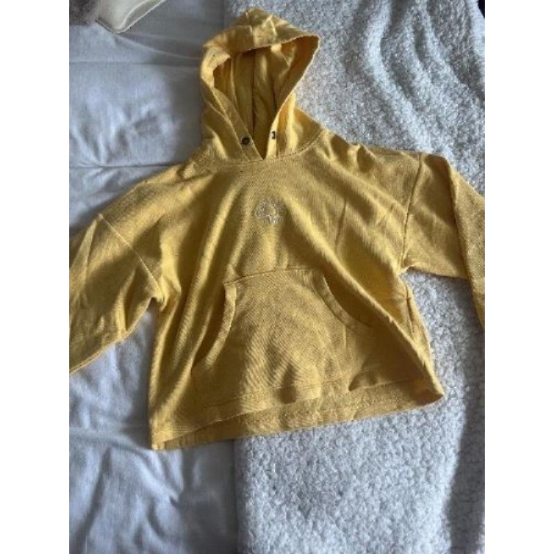 Pull jaune à capuche Kiabi taille XXS 