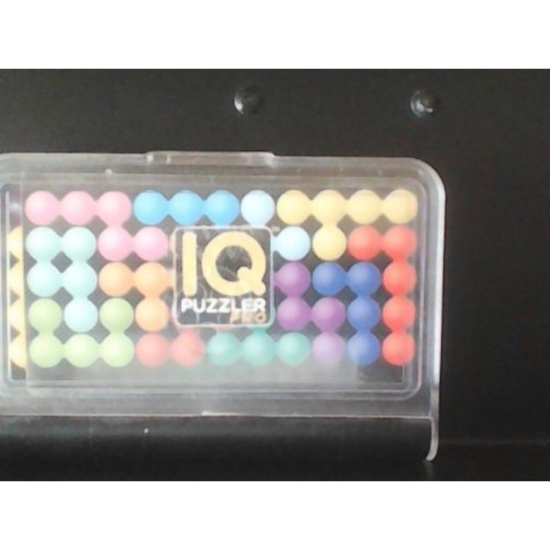 IQ PUZZLER PRO :jeu complet et entrès bon état 